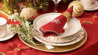 Consejos para decorar tu mesa navideña llena de magia y color