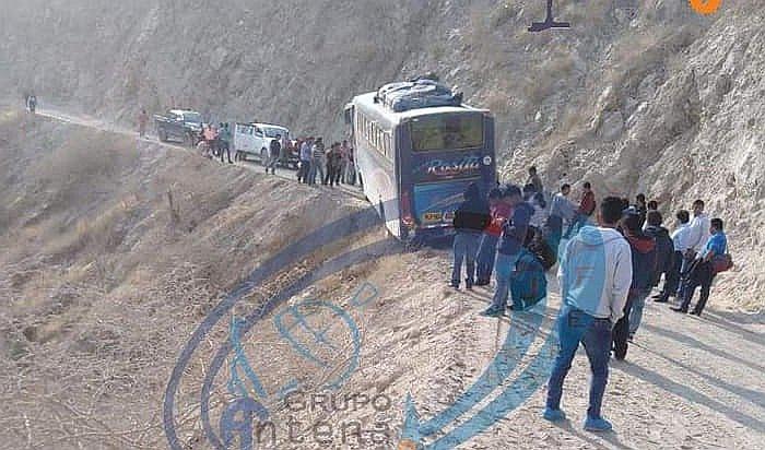 Pasajeros de bus vivieron momentos de terror (FOTO) 