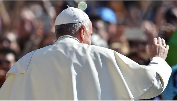 El papa Francisco y sus pasos por la alfombra política