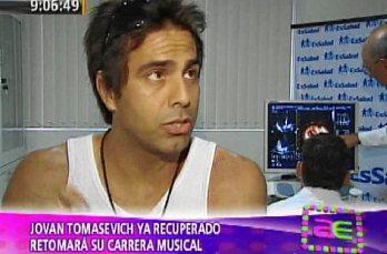 Espera segundo hijo y alista nuevo disco