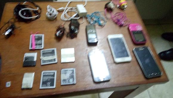 Arequipa: Diez hombres querían vender 155 celulares robados 