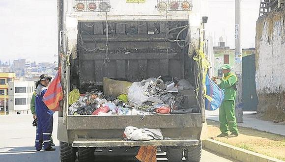 José Aguilar: “La maquinaria de recojo de basura  está en una situación caótica”