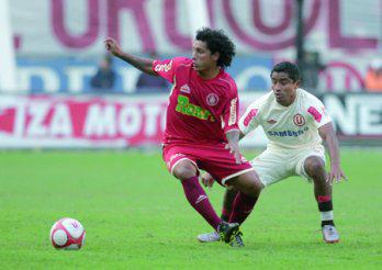 Rodas podría anclar en el 2011 en la "U" o Alianza Lima