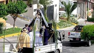Pese a cuarentena, sacan en procesión a la imagen de la Virgen de Chapi en Arequipa