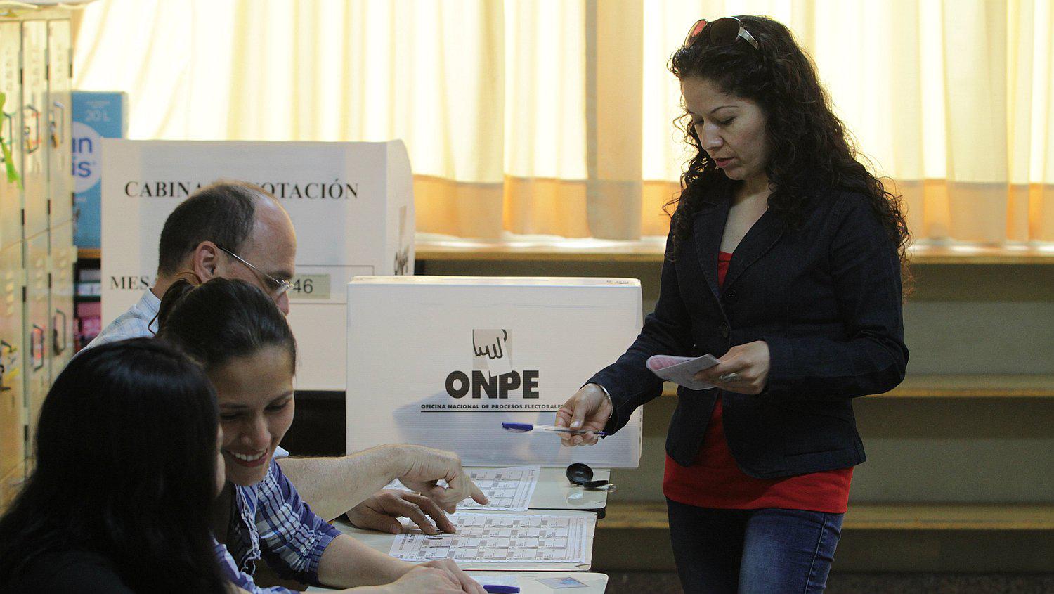 Perú es el segundo país más insatisfecho con la democracia en América Latina