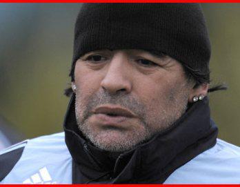 Policía incauta
 aretes a Maradona