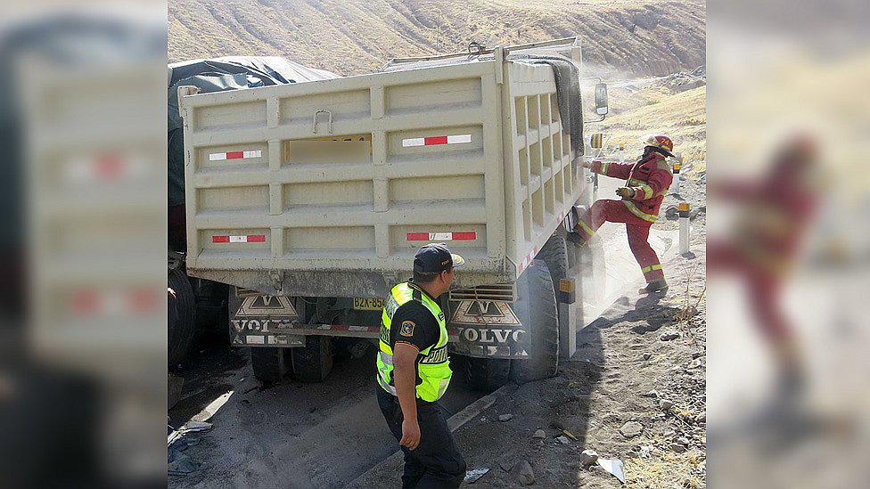 Moquegua: Transportista muere aplastado por tolva de volquete que reparaba