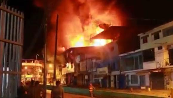 Incendio en Tingo María causa zozobra en población: Foto/ Cortesía