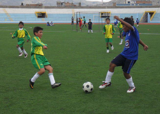 Piura: Exalumnos de Montessori animarán campeonato 