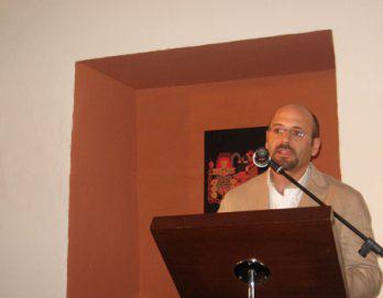 Presenta libro "Señores de los Imperios del Sol"