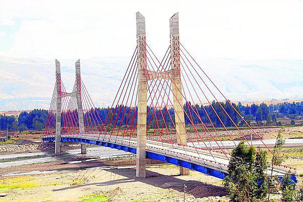 ​Construirán dos puentes  sobre el río Mantaro complementarios al "Puente Comuneros"