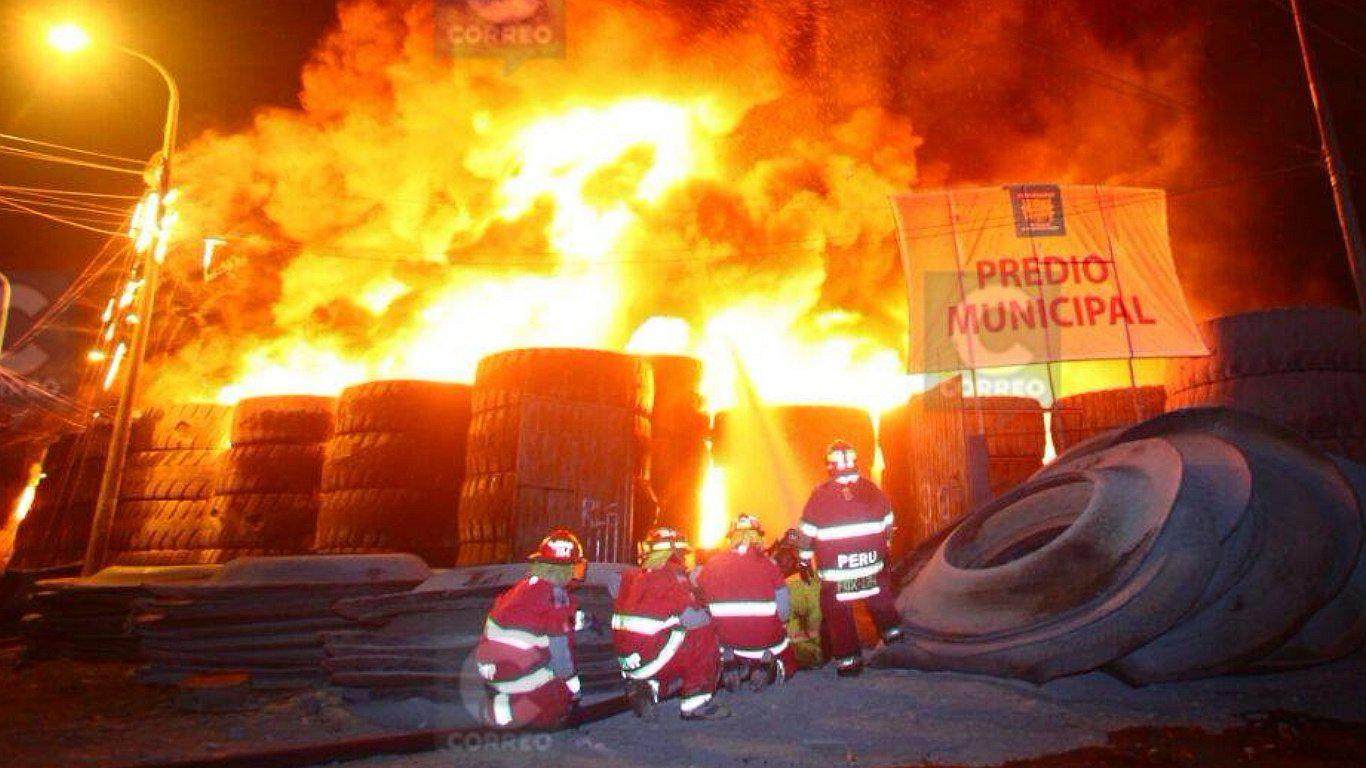 San Martín de Porres: Así lucía el depósito de llantas antes de incendiarse (FOTOS)