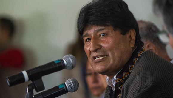 El expresidente de Bolivia, Evo Morales, habla durante una conferencia de prensa en el hotel Fiesta Americana en la Ciudad de México, el 22 de octubre de 2021. (Foto de CLAUDIO CRUZ / AFP)