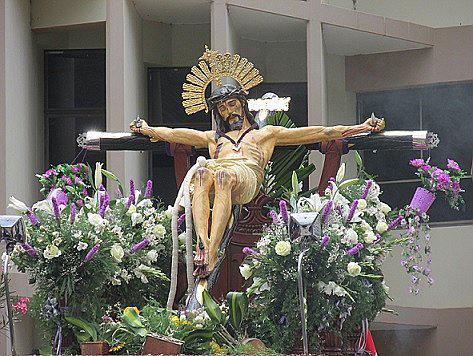 Huánuco: homenaje a Señor de Burgos inicia con festival cultural y gastronómico