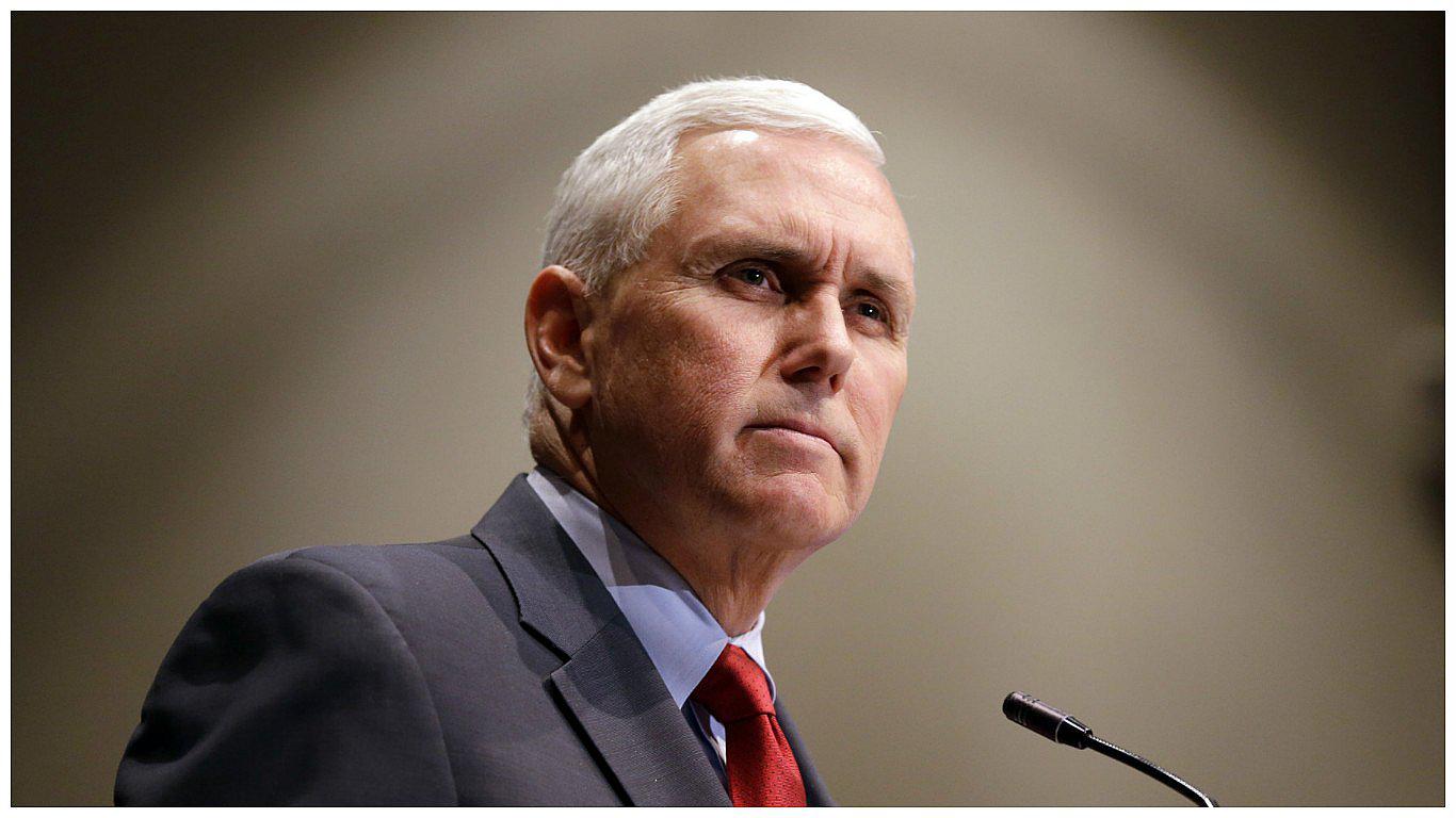 Vicepresidente de EEUU advierte a Irán sobre "determinación" de Trump