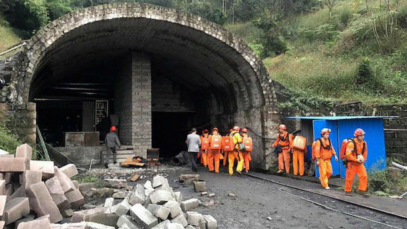 Fallecen los 33 mineros atrapados tras una explosión en una mina de China