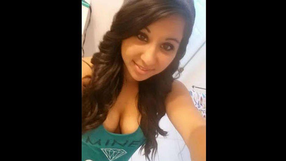 Profesora envía fotos desnuda a alumnos menores de edad y es despedida (VIDEO) 