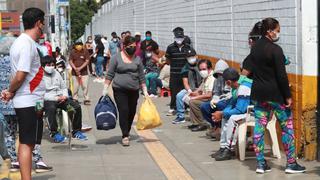 Personas acuden a hospitales de Lima en busca de pruebas de COVID-19 pese a no tener síntomas de la enfermedad