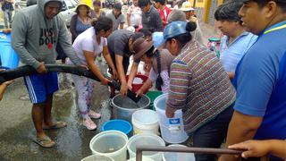 Tacna: Cientos de pobladores forman largas colas para conseguir agua potable (VIDEO)