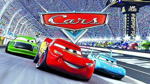 Cars 3: Nuevo póster muestra el dramático accidente del Rayo McQueen (FOTO)