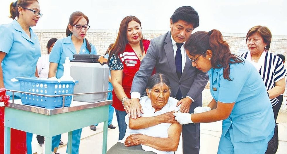 Priorizan vacunación para adultos mayores
