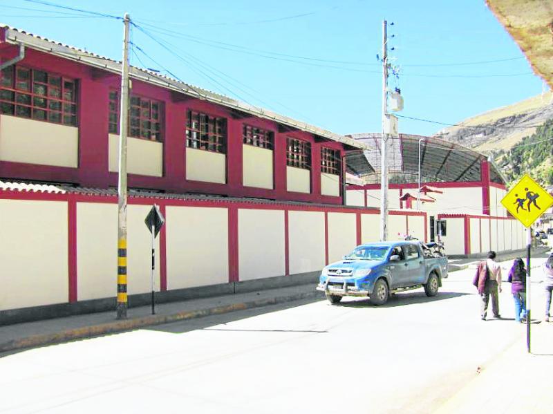 Estudiantes paseaban por complejo tres boas