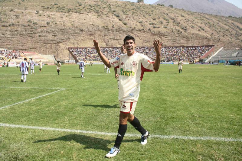 Brasileño Calheira regresa al León