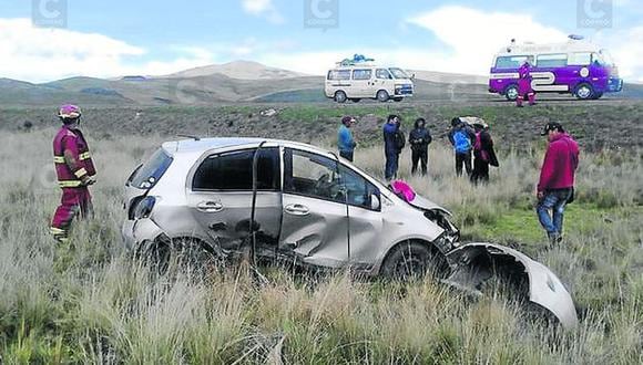 Accidente en vía Arequipa-Juliaca deja un muerto y un herido