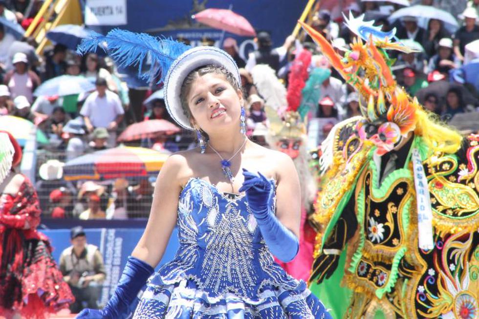 Candelaria: Belleza puneña resalta en traje de luces (FOTOS)