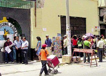 Cambian a directores de UGEL