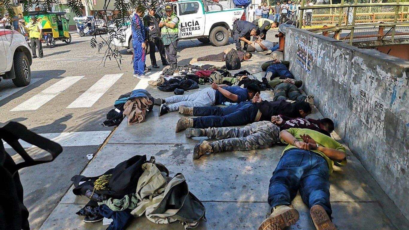 Policía captura a 7 hombres fuertemente armados en la zona de Sayán (VIDEO)