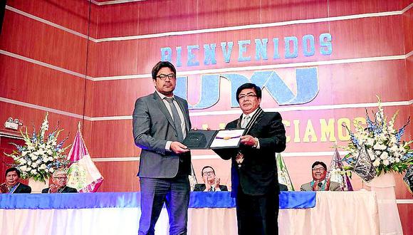 Universidad Nacional de Juliaca recibió resolución de licenciamiento