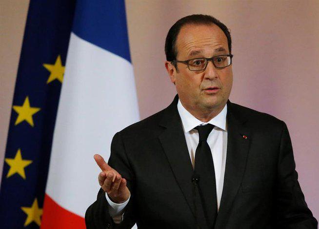 ​Hollande: Francia "hará lo posible para destruir" al ejército de fanáticos