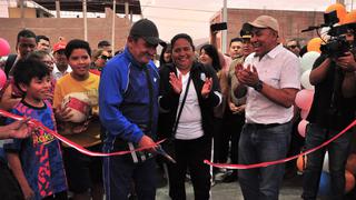 “Cholo” Sotil apadrina complejo deportivo en la provincia de Nasca