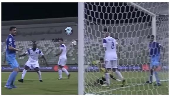 ​Fallan gol al estrellar el balón tres veces seguidas en el poste (VIDEO)