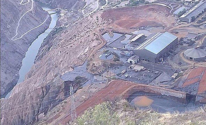 Fiscalía abrió investigación preliminar a Doe Run por derrame de relave minero en Huancavelica