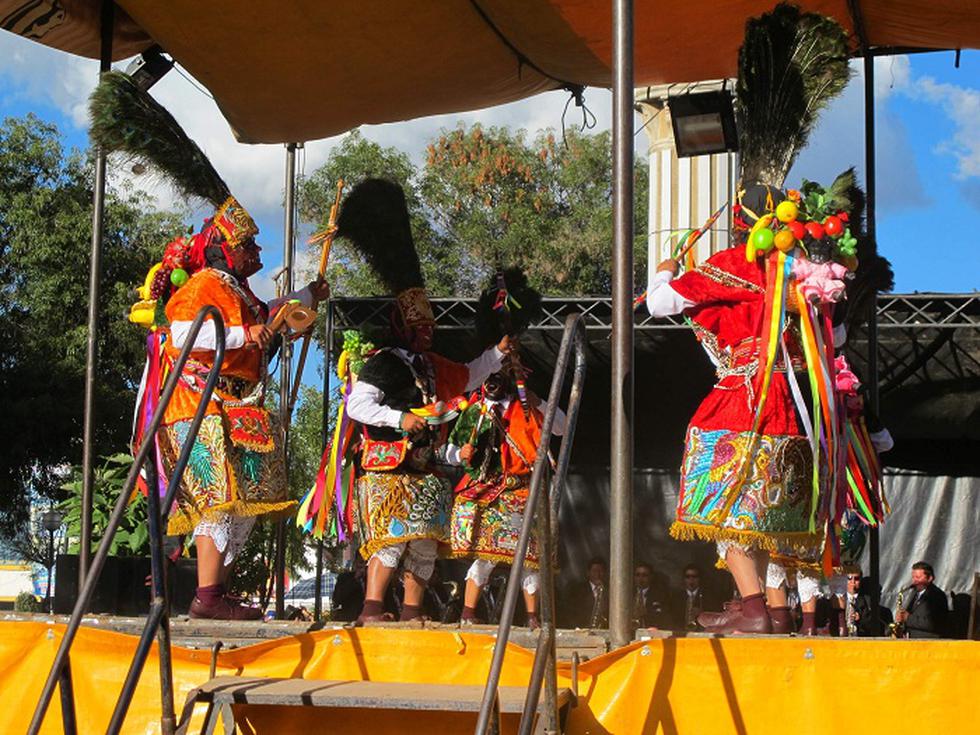 FOTOS: "Los Shapis", danza guerrera que encanta en Chupaca