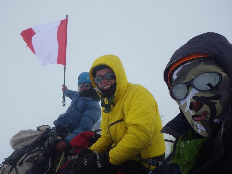Cusqueño es el primer peruano en llegar a la cima del Salkantay