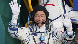 Todo sobre Yusaku Maezawa, el millonario empresario japonés que viajó al espacio en una Soyuz
