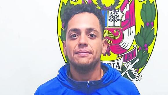 Miguel Rocke Granados (27) fue intervenido por la Policía luego de ser capturado por los vecinos. (Foto: Difusión)