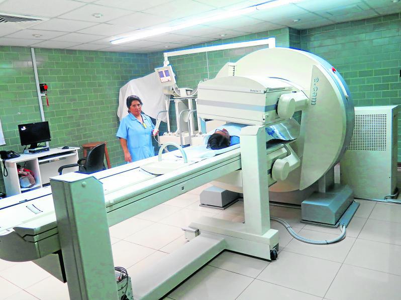 Moderno equipo de medicina nuclear permite diagnosticar enfermedades antes de tiempo