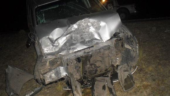 Puno: alcalde de Yunguyo choca su vehículo contra una combi