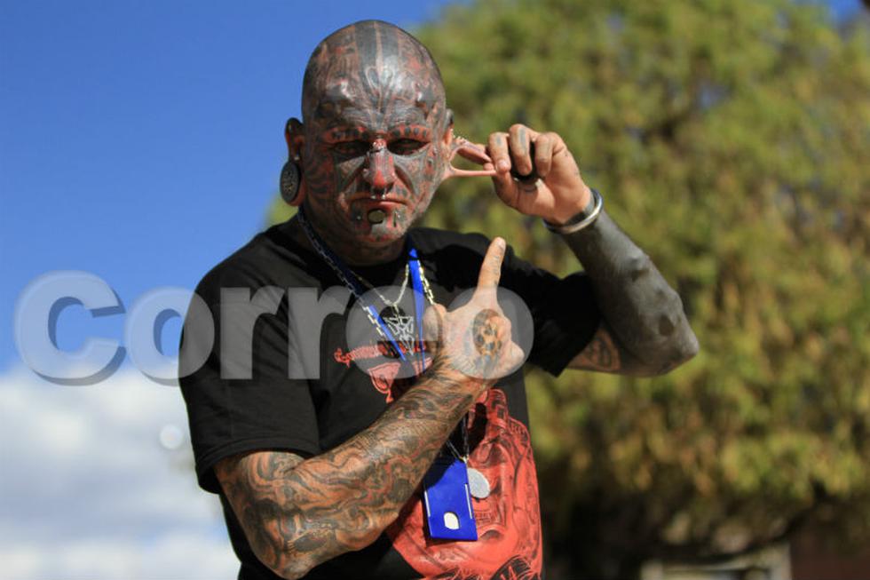 El hombre más tatuado del mundo alborota a Huancayo (FOTOS)
