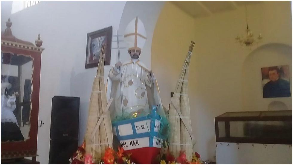 Santo patrón "San Pedro" recorre Huanchaco (FOTOS Y VIDEO)