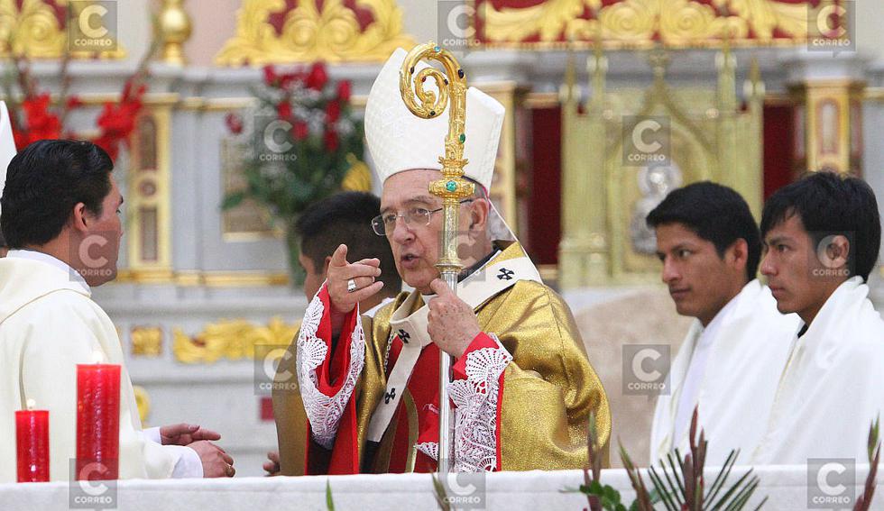 Huancayo recibe a futuro cardenal Pedro Barreto con canción mundialista (VIDEO)