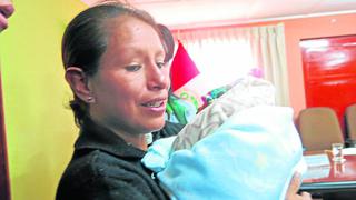 Madres  buscan operación gratuita de labio leporino (VIDEO)