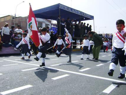 Organizan marcha por el Día del Niño Peruano