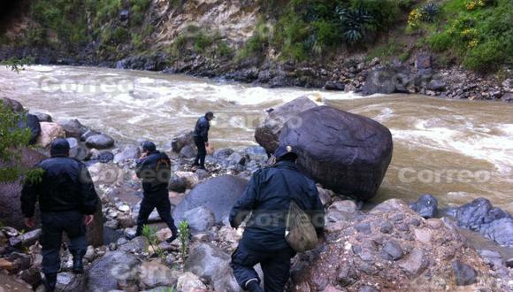 Reanudan rescate de menor en caudaloso río