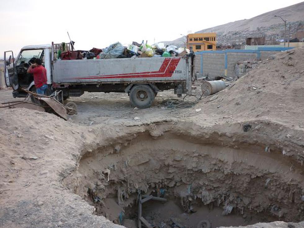 Usan estadio municipal como botadero 