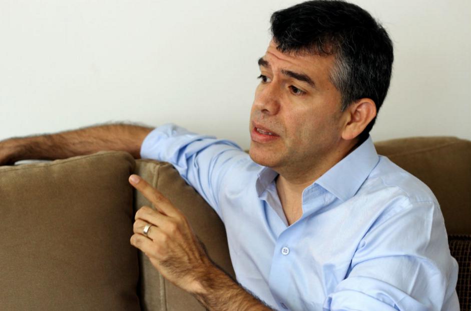 Para Julio Guzmán "mano negra" busca afectar su candidatura